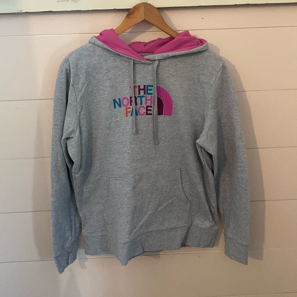 The North Face women’s hoodie Heather gray with pink hood. Womens XL